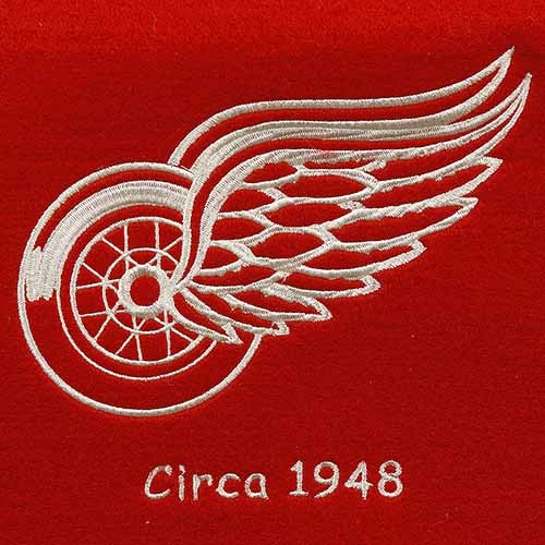 Winning Streak 0.66-ft W x 2.66-ft H Embroidered Detroit Red Wings Banner  at